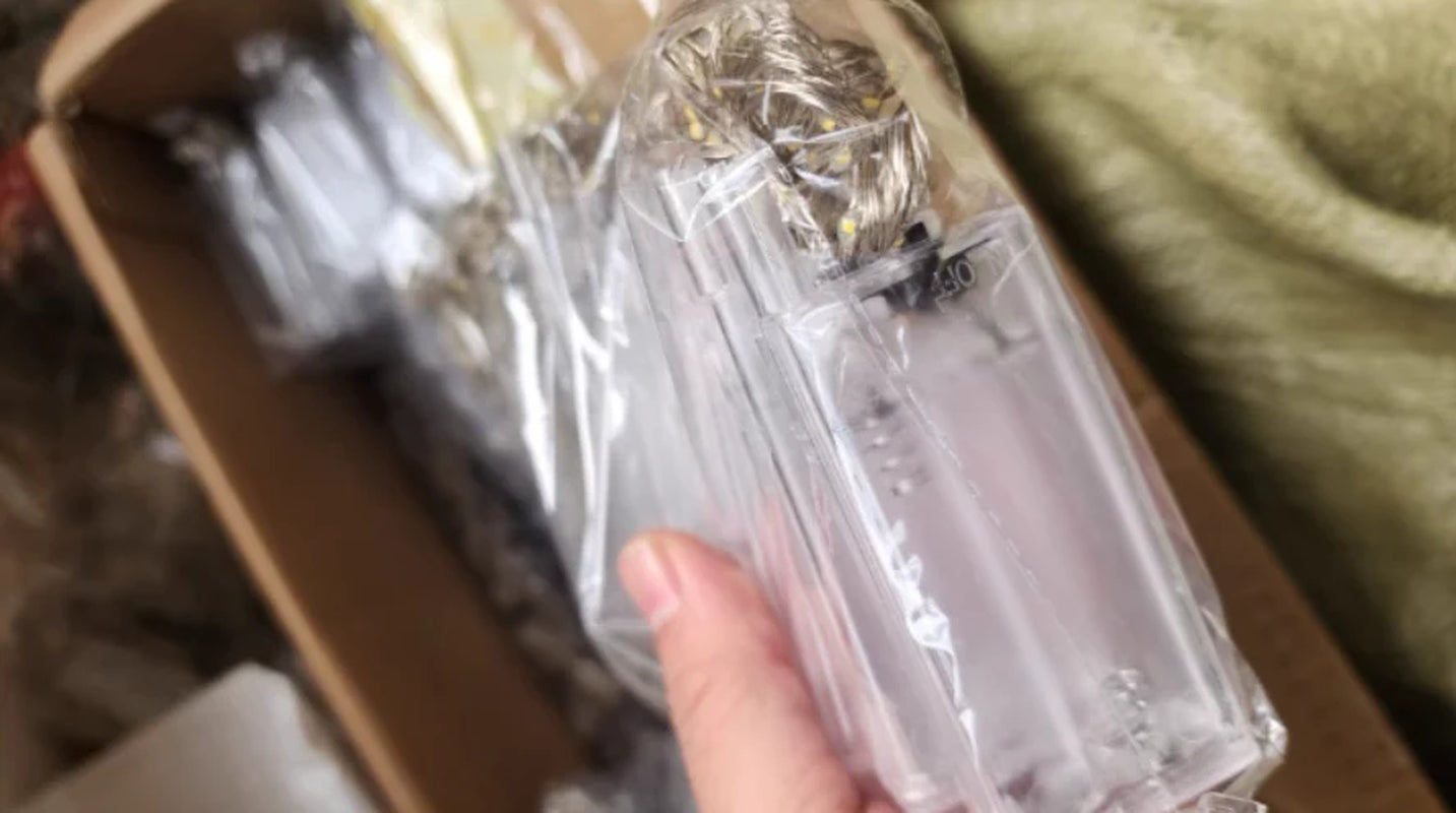 Festive Ornament Resin Imitation